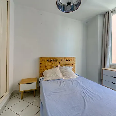 Large For 4 With Balcony ⁂ Riquier ⁂ Apartment Nice